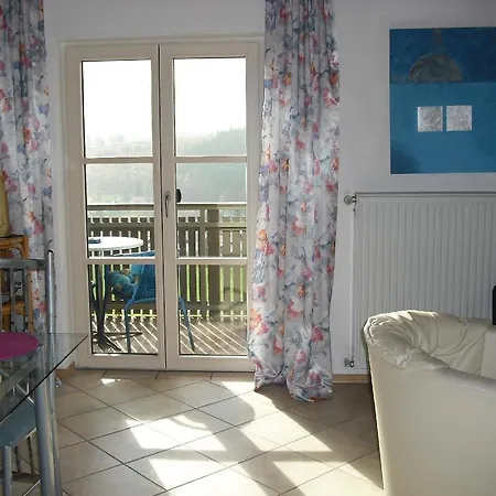 Ferienhaus-holzapfel-ferienwohnung-sonnenwiese 公寓